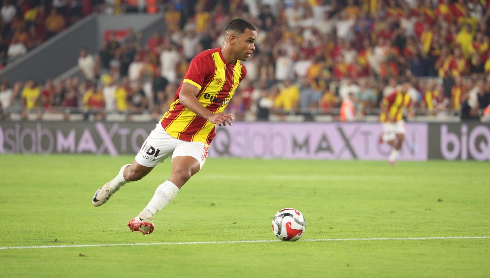 goztepede juan hasret dindirecek fSw1hjnB