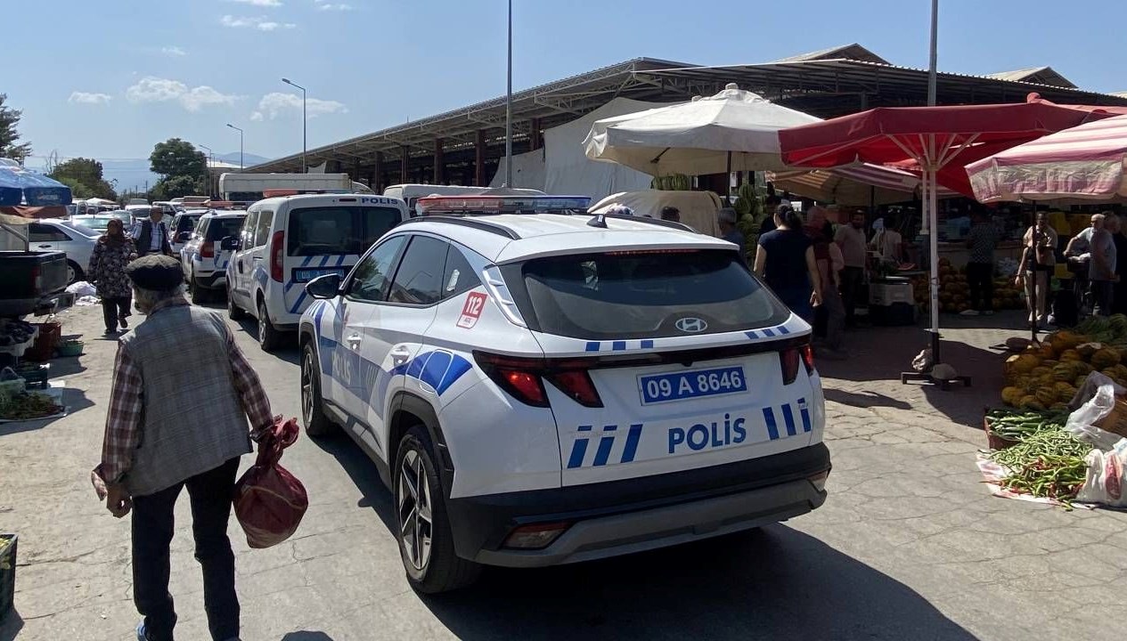 pazar yerinde bicakli akraba kavgasi 1 yarali pR1KD5SY