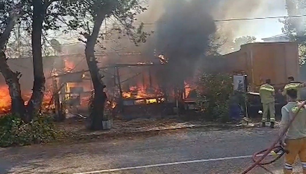 antalyada terk edilmis baraka alev topuna dondu b9Hutbcq.jpg