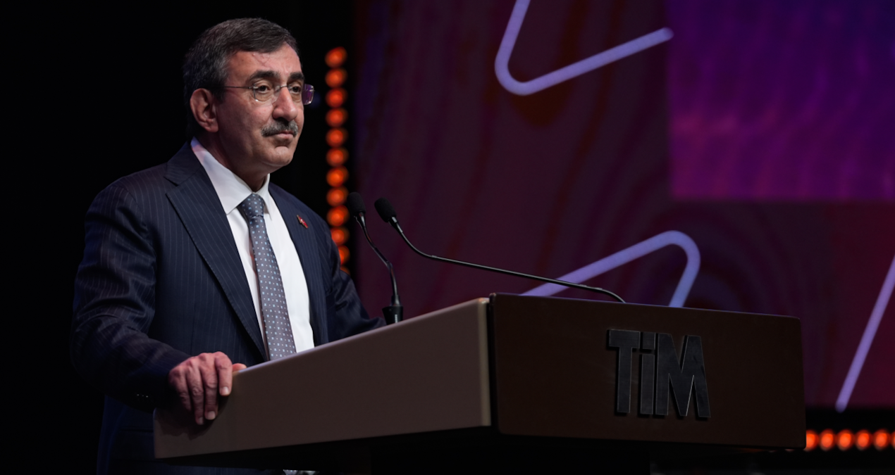 cumhurbaskani yardimcisi cevdet yilmaz ekonomik soguk savasin icindeyiz turkiye kararlilikla yoluna devam ediyor Gb6ZNNbD