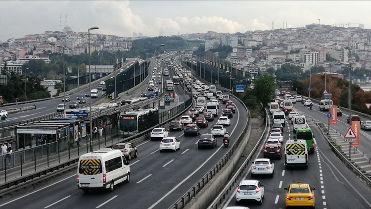 istanbulda trafige kapali yollar 12 ekim 2025 pazar gunu istanbulda hangi yollar kapali alternatif guzergahlar nereler vqVkrTC9