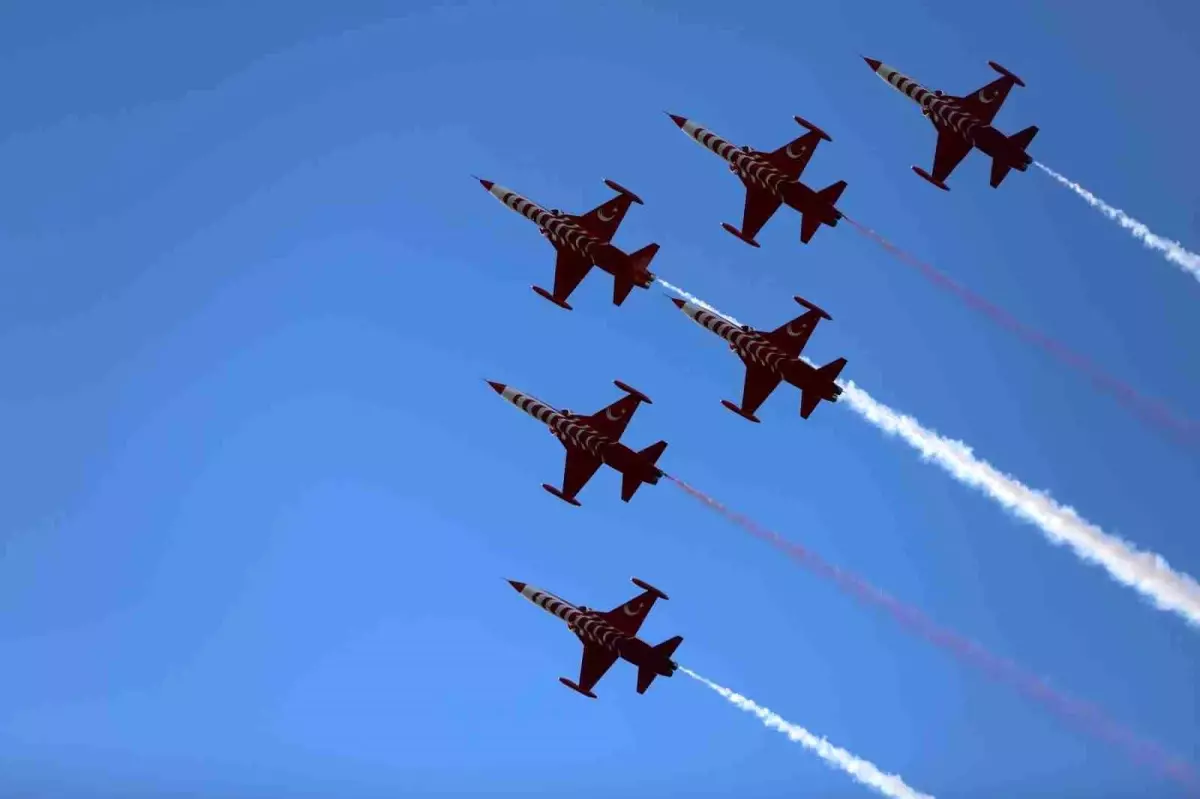 turk yildizlari bandirmada unutulmaz gosteri duzenledi QWOuIhd2.jpg