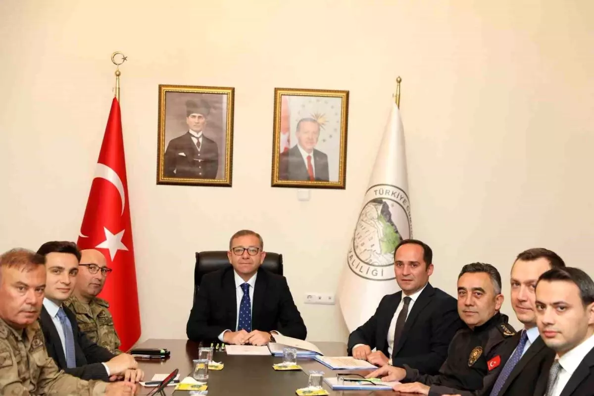 karsta il guvenlik ve asayis koordinasyon toplantisi gerceklestirildi UwV4Sd37.jpg