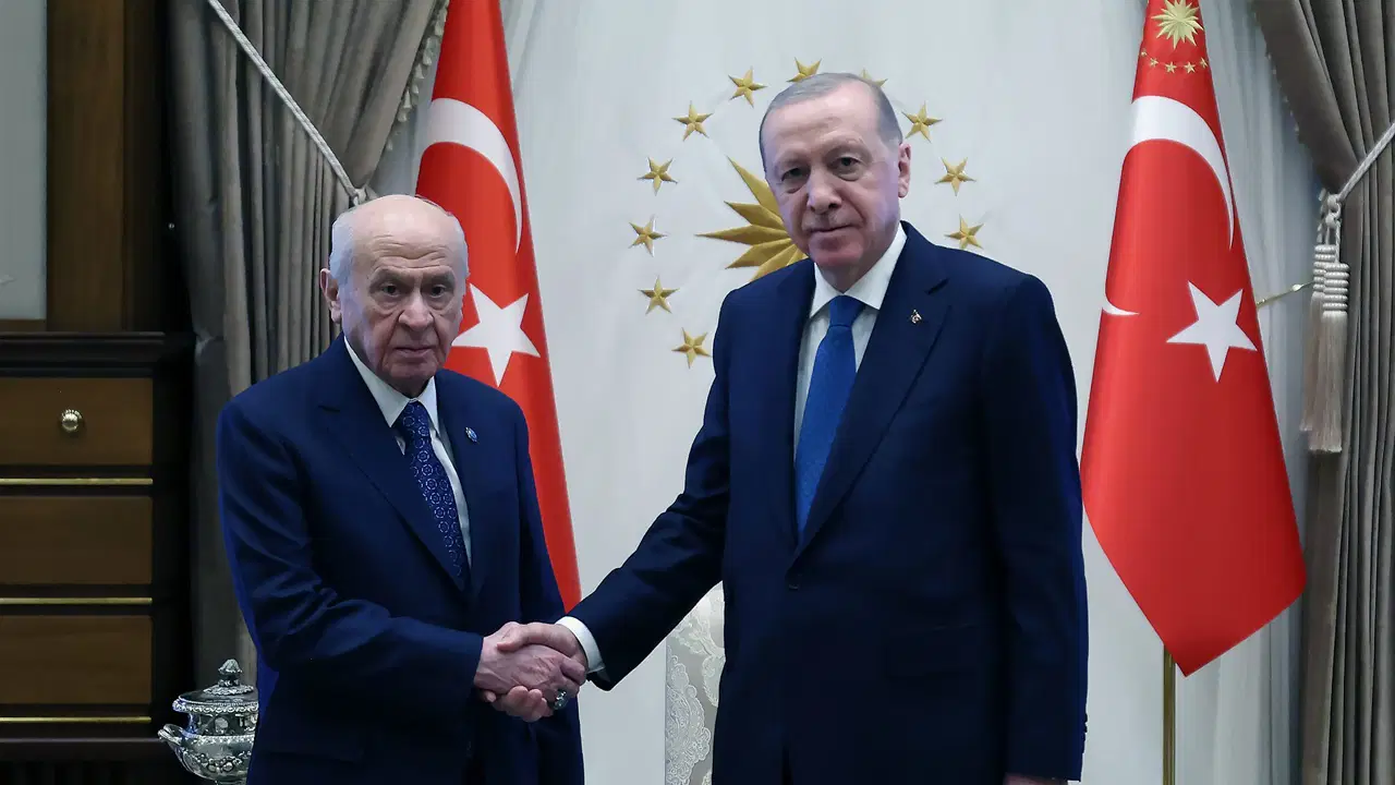 Erdoğan ve Bahçeli, 3 Aylık Aranın Ardından Saray’da Bir Araya Geldi