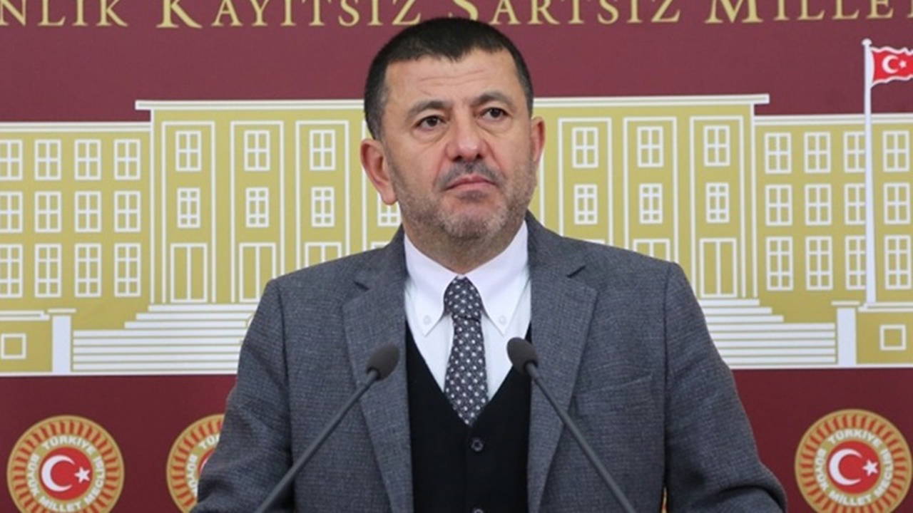 Veli Ağbaba’dan Para Transferi İddialarına Açıklık: “Algı Yaratanlar Hakkında Hukuki Süreç Başlatacağım”