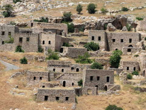 Türkiye’nin hayalet köyüne Avrupa’dan geri dönüşler başladı