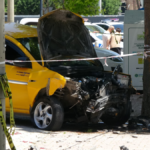 Konyada feci kaza kaldirima cikan taksi anne ile kizini hayattan kopardi jKibCLzU